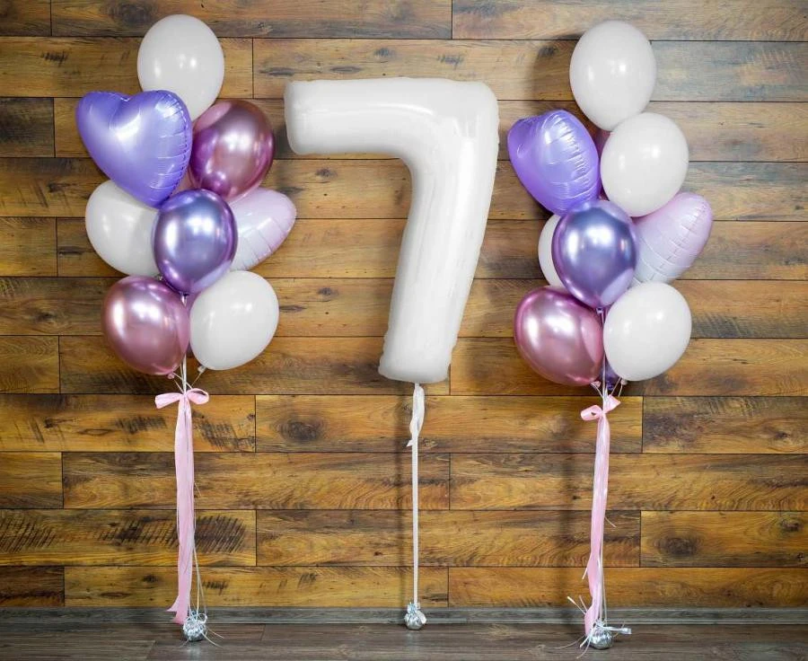 imagine-Balon folie alb perlat cifra 7 – 92cm