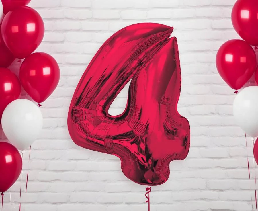 imagine-Balon folie rosu metallic cifra 4 – 92cm