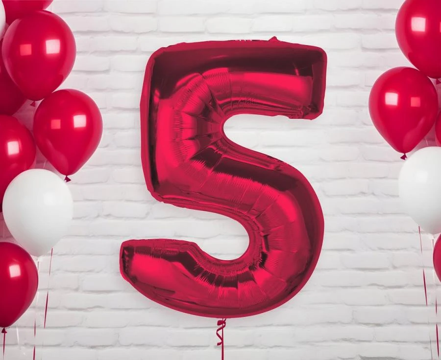 imagine-Balon folie rosu metallic cifra 5 – 92cm
