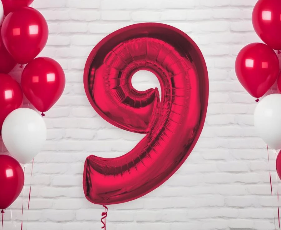 imagine-Balon folie rosu metallic cifra 9 – 92cm
